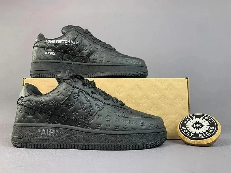 LV ARCH LICHT SNEAKER 6