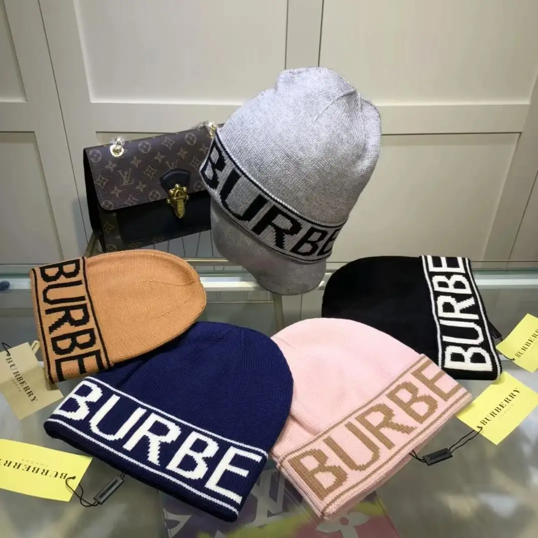 Burberry Logo Knit Beanie