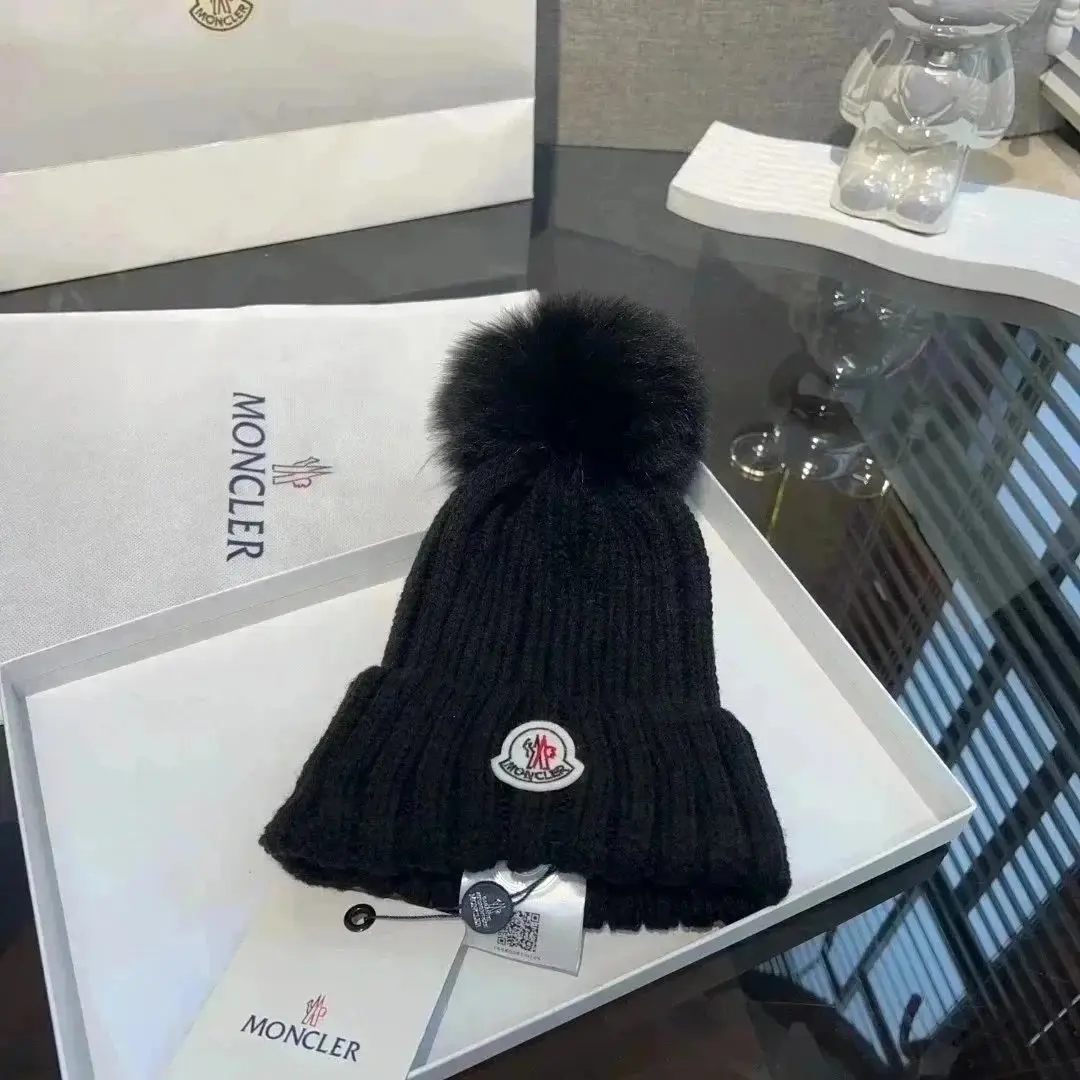 Moncler Beanie 12