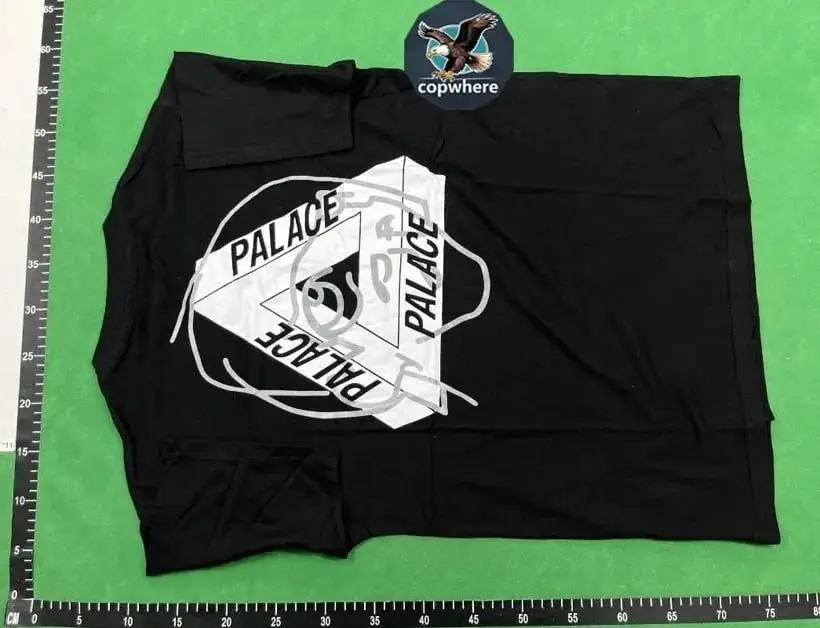 Palace T-shirt 3