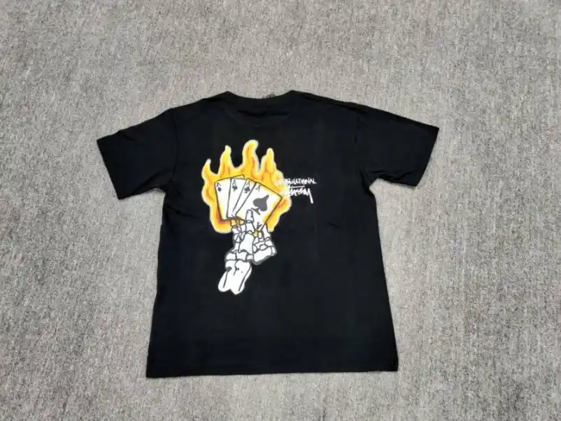 Stussy T-shirt 4