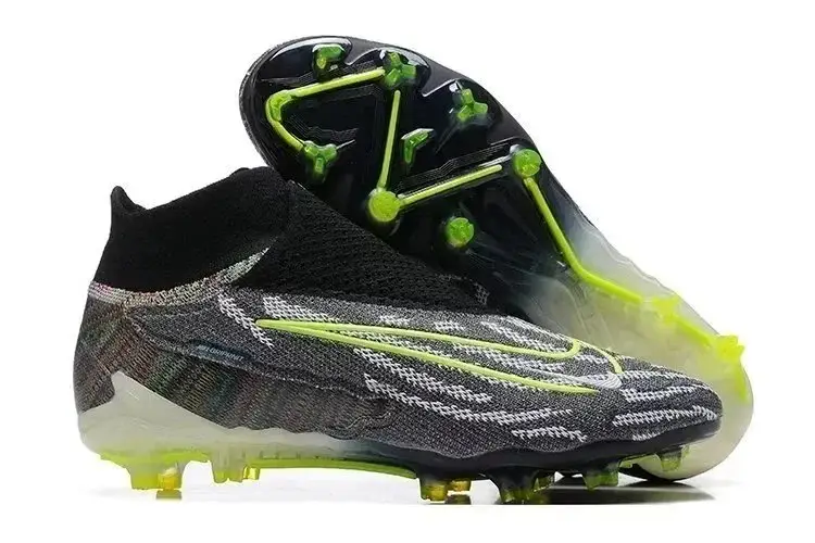 NIKE Football Boots 4