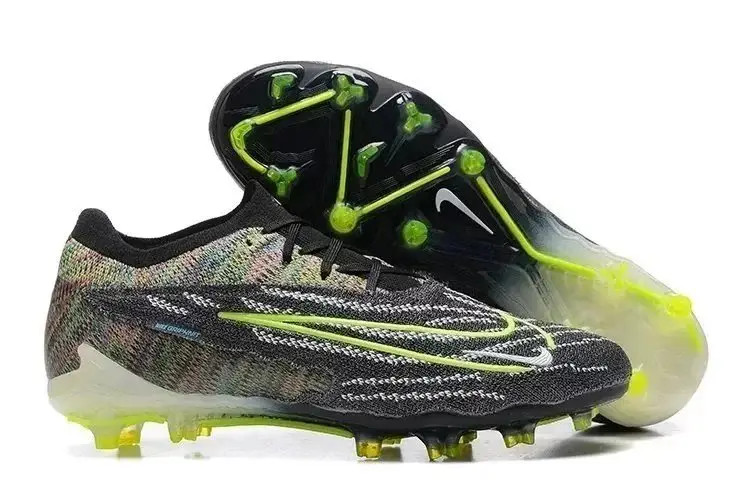 NIKE Football Boots 7