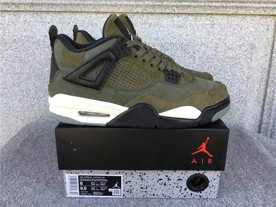 Air Jordan 4 Sneakers 4