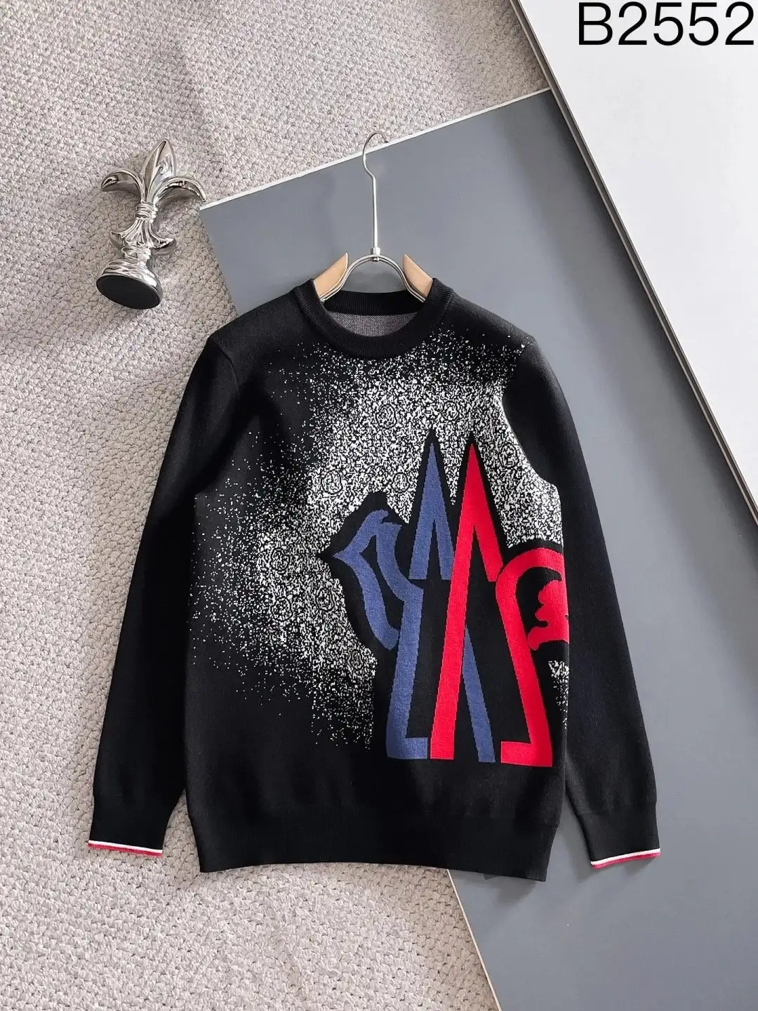 Louis Vuitton Sweater 4