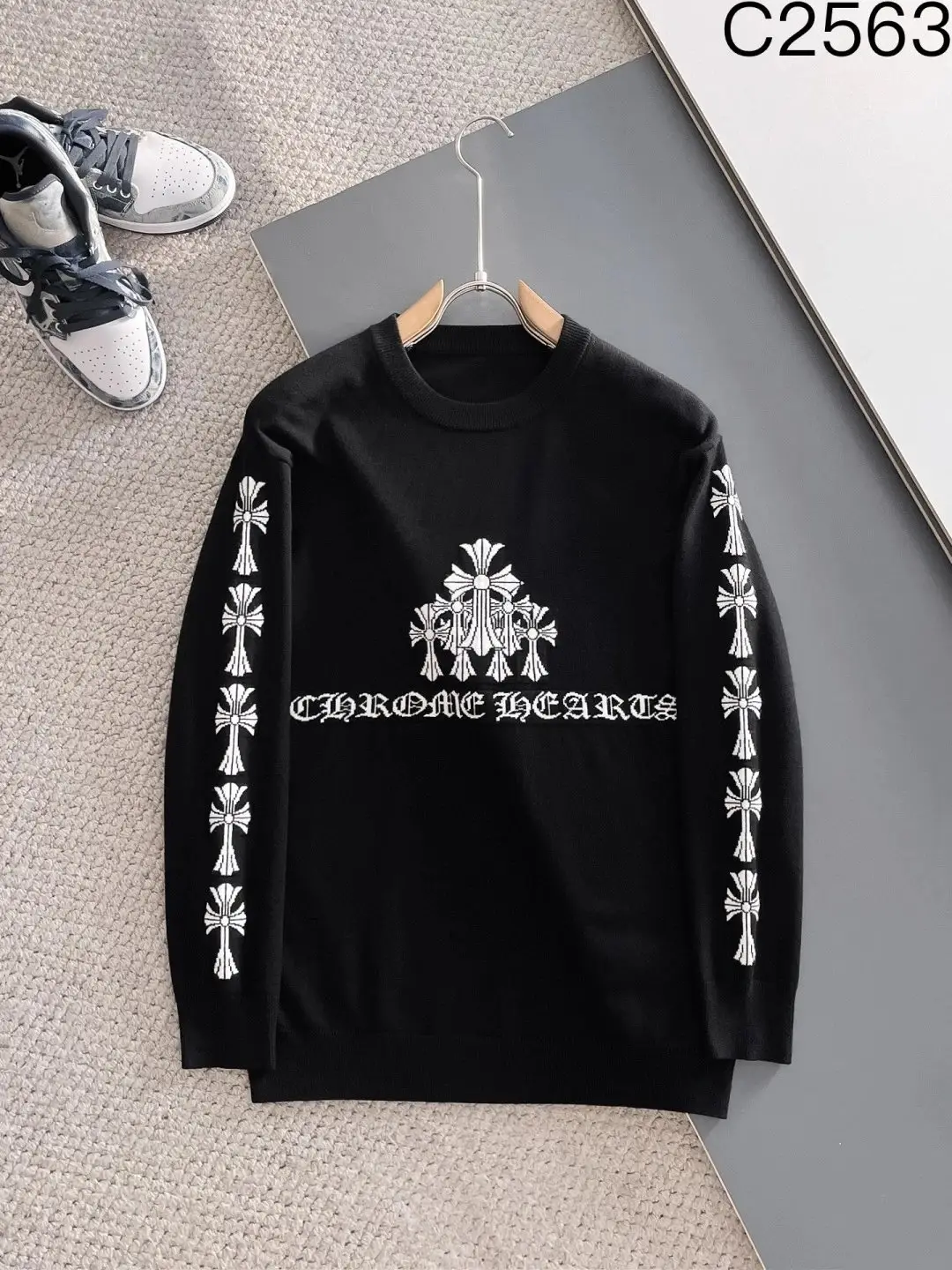 Louis Vuitton Sweater 7
