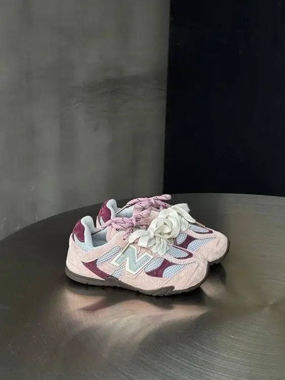 New Balance Chunky Sneakers 4