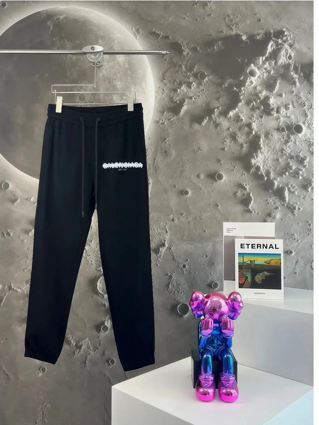 Balenciaga Sweatpants 13