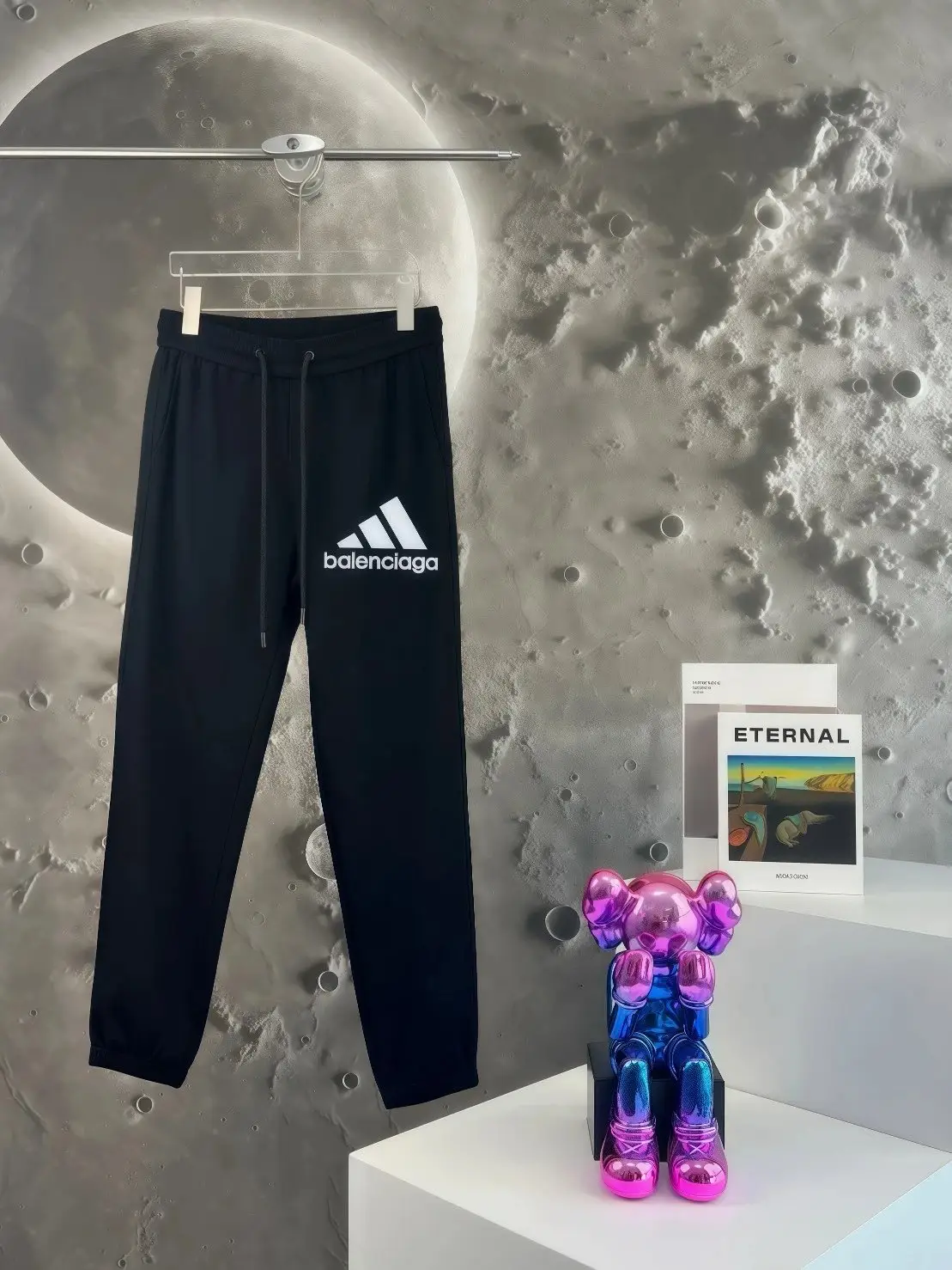 Balenciaga Sweatpants 14