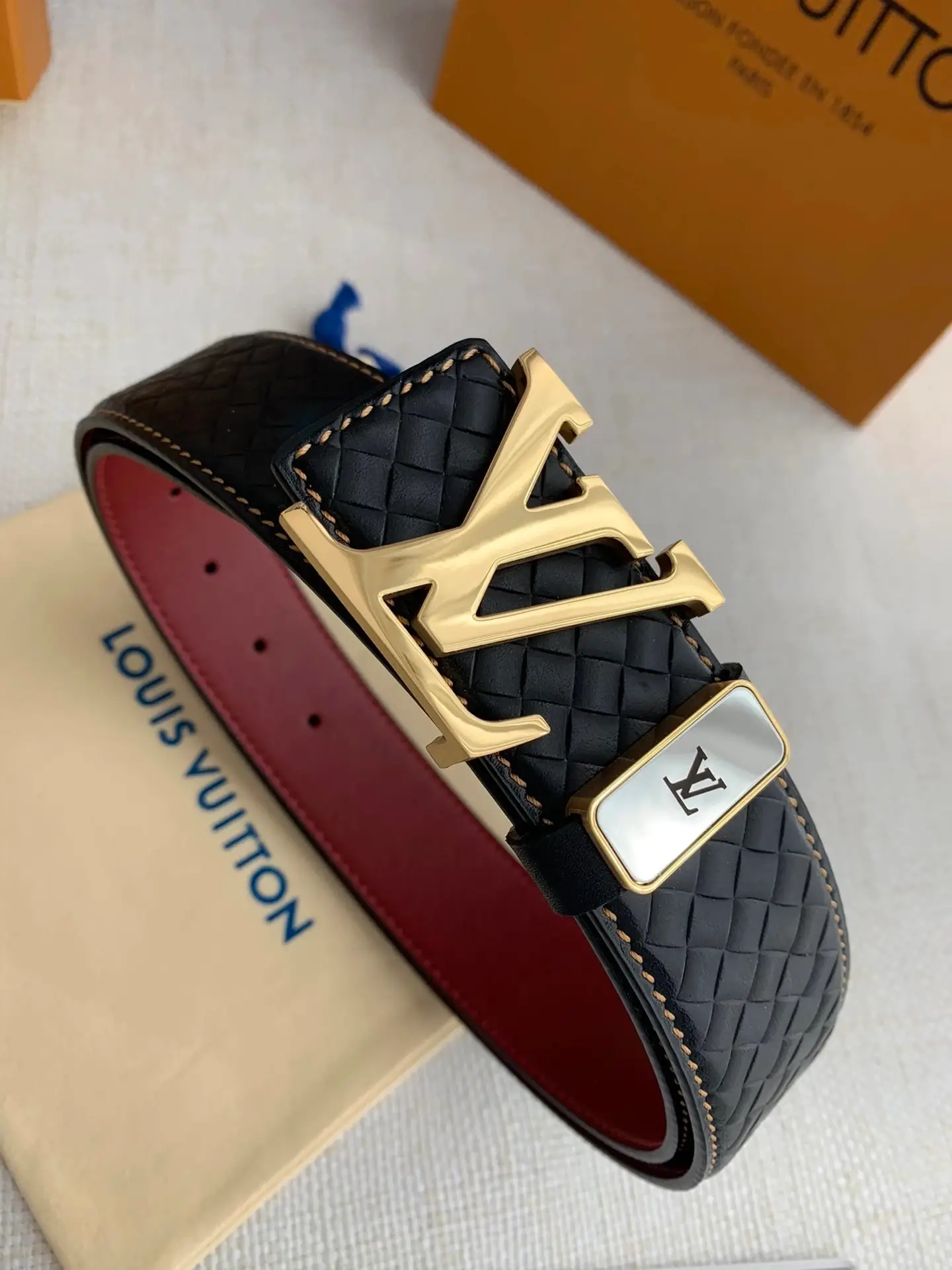 Louis Vuitton Leather Belt 3