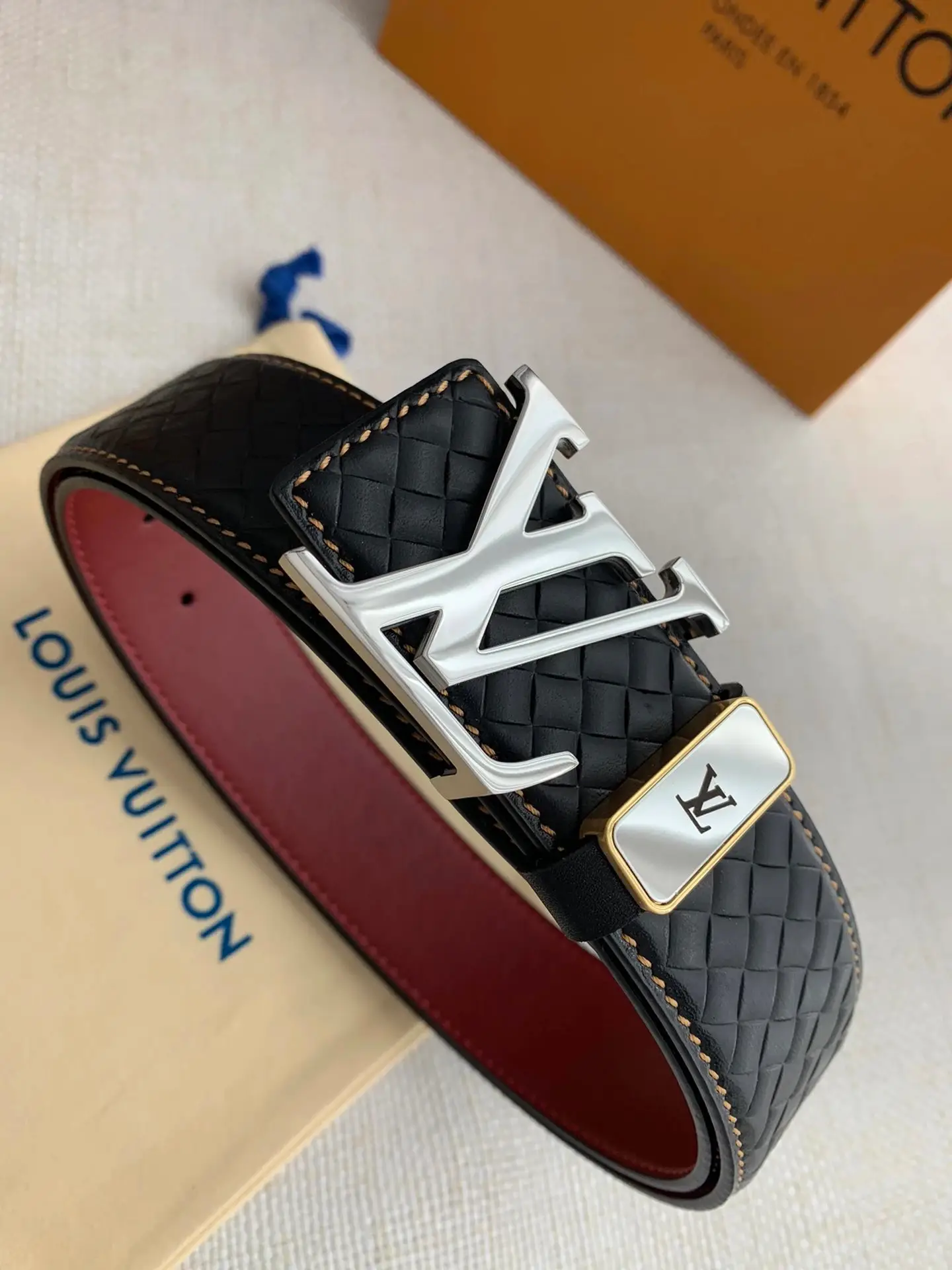 Louis Vuitton Leather Belt 4