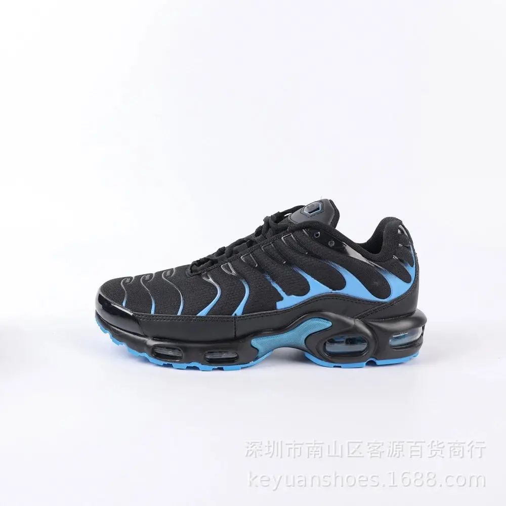 Nike Chunky Sneakers 2