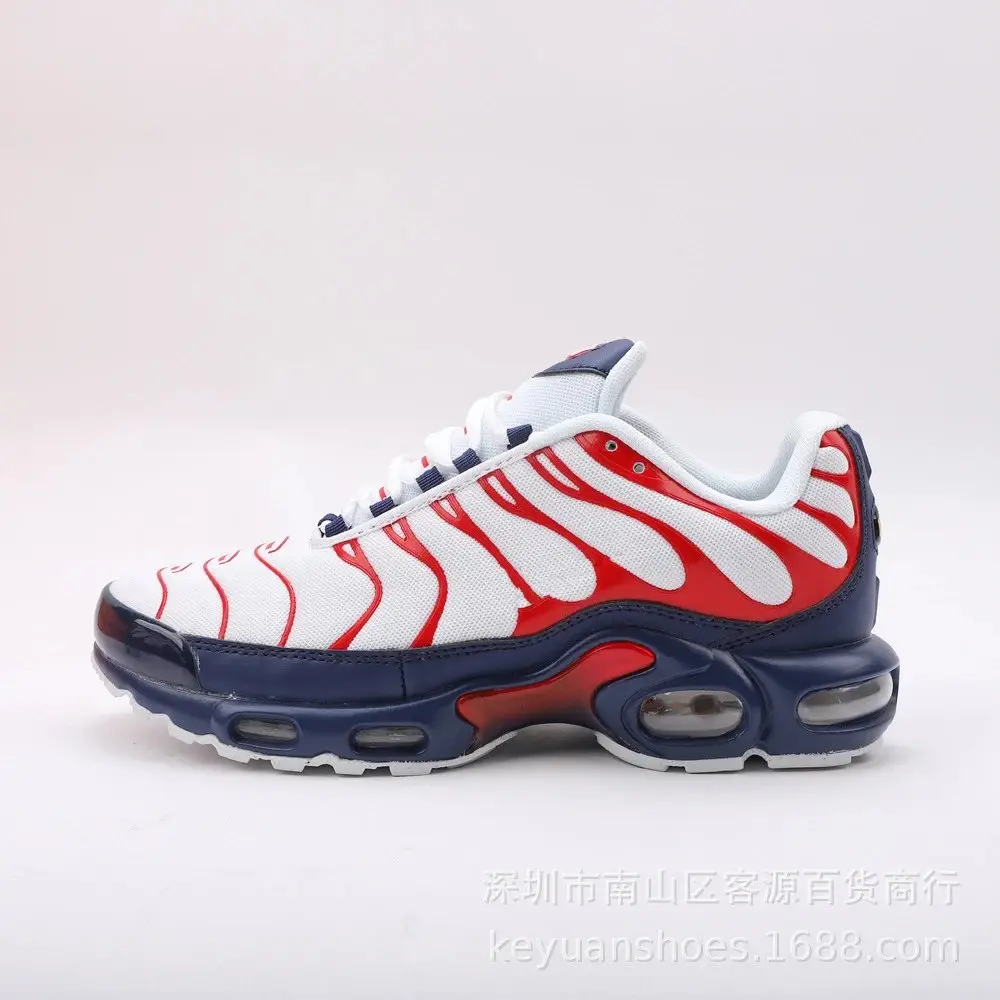 Nike Chunky Sneakers 4